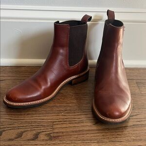 Nisolo Brown Leather Chelsea Ankle Boots